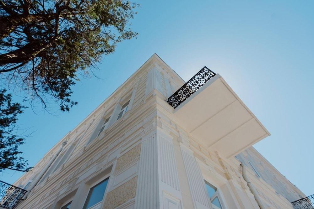 Boulevard Hotel Batumi Exterior foto