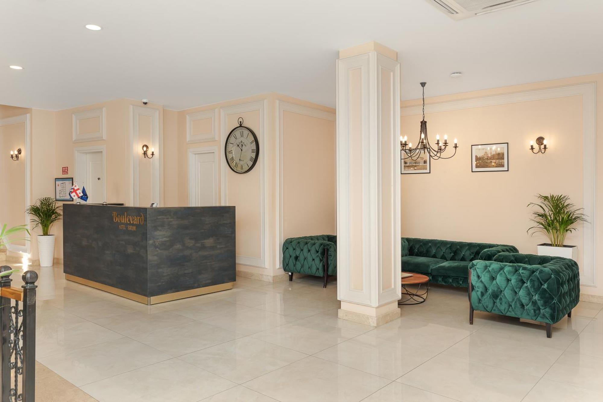 Boulevard Hotel Batumi Exterior foto