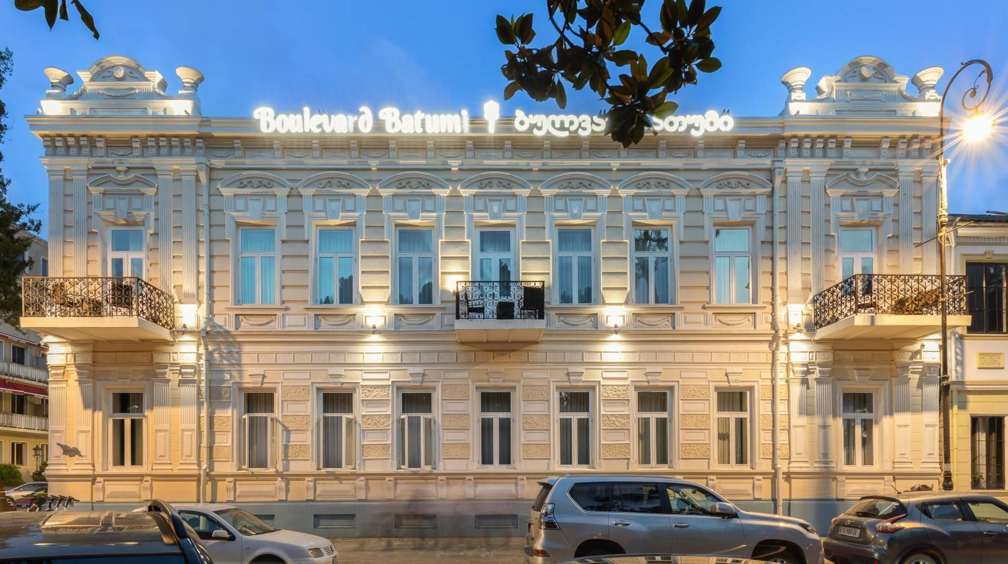 Boulevard Hotel Batumi Exterior foto