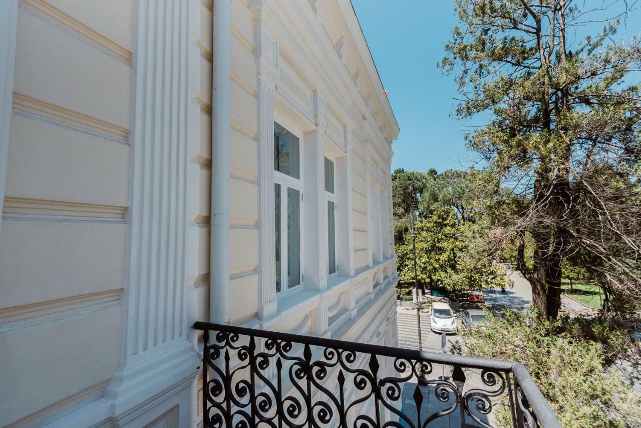 Boulevard Hotel Batumi Exterior foto