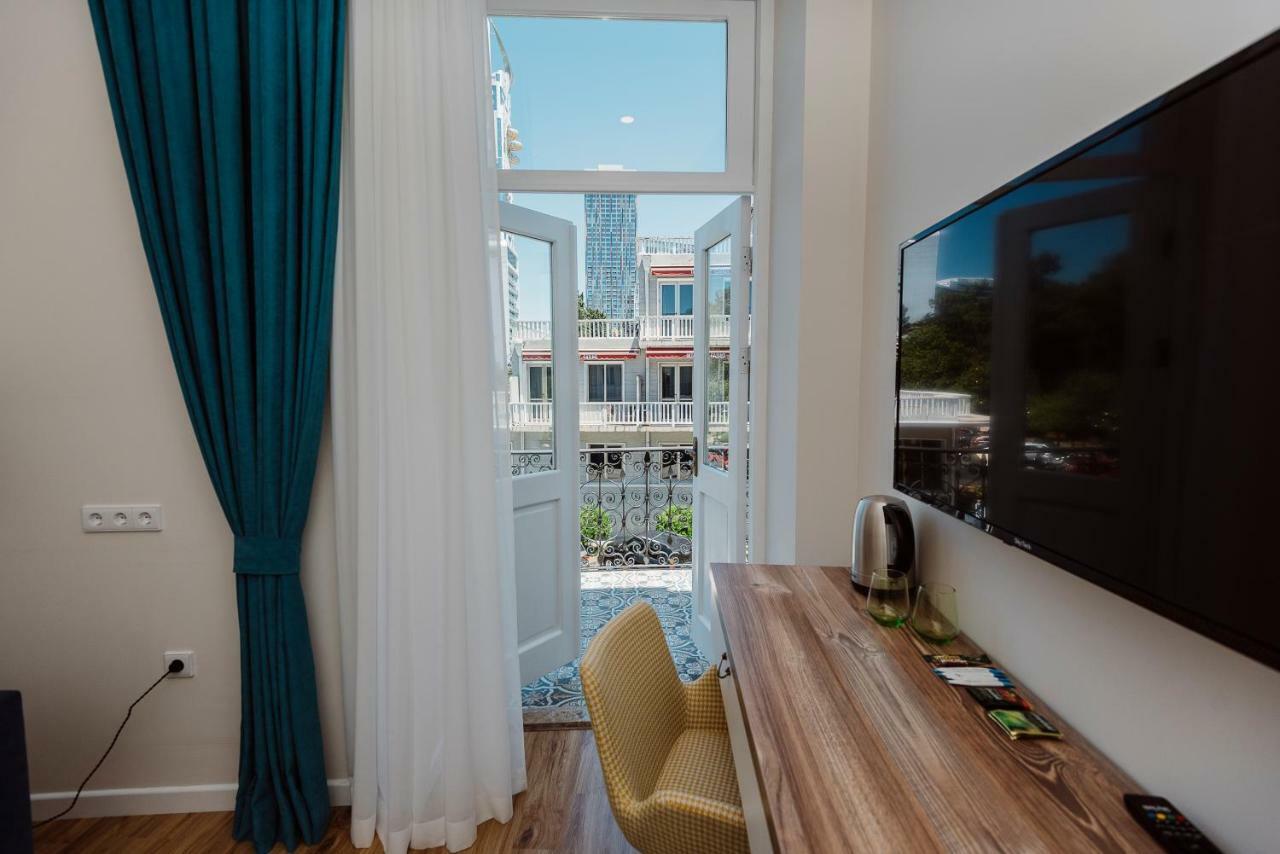 Boulevard Hotel Batumi Exterior foto